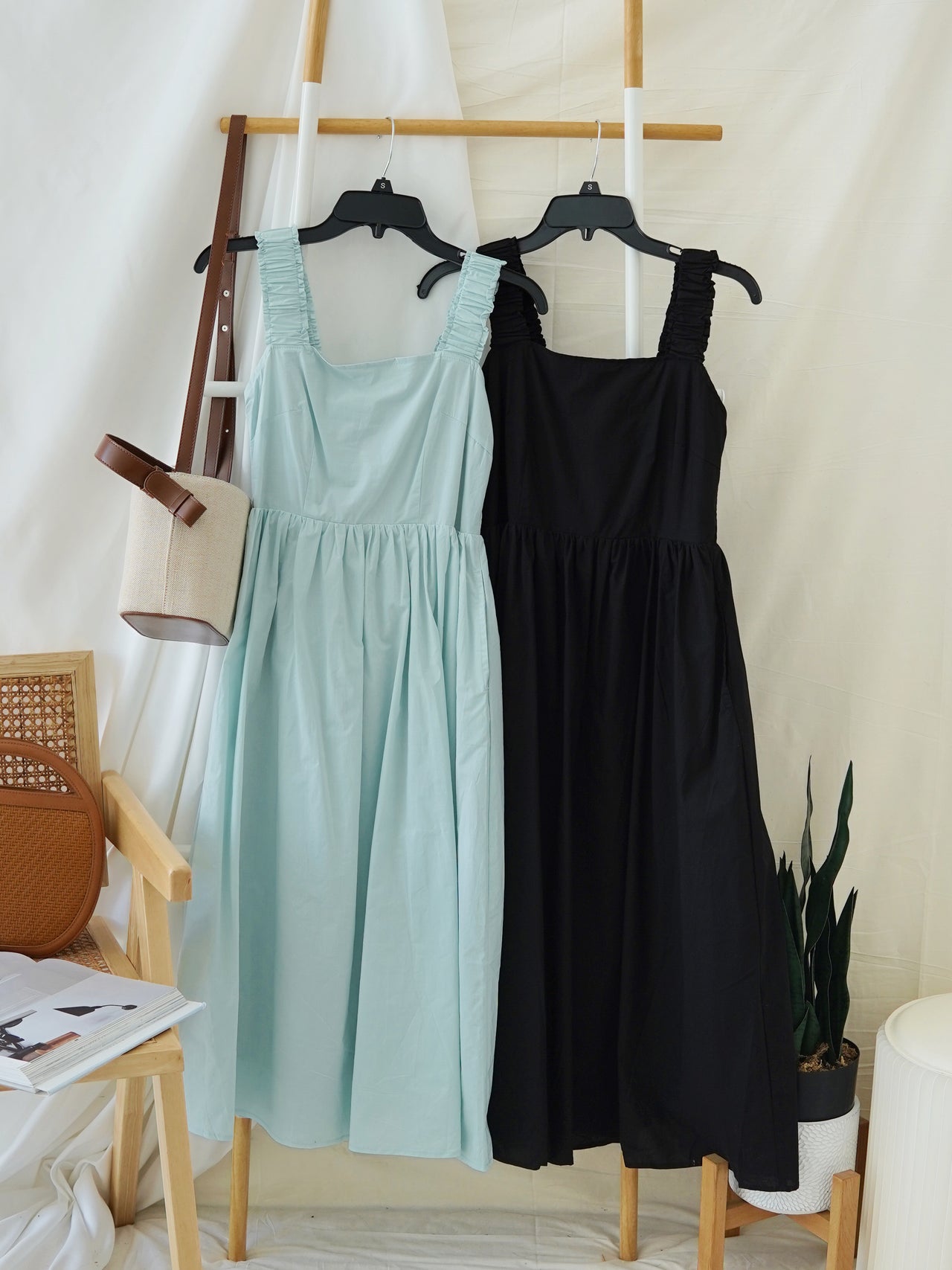 ALINE SMOCKED LONG DRESS