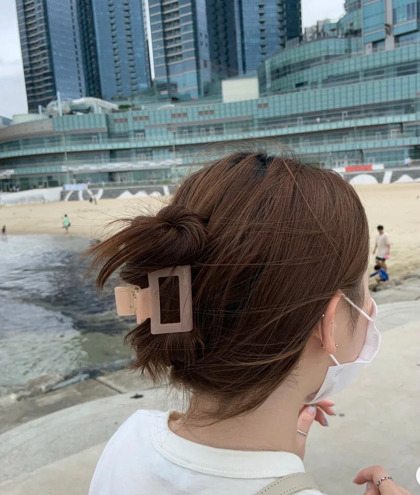 SQUARE Hair Clips