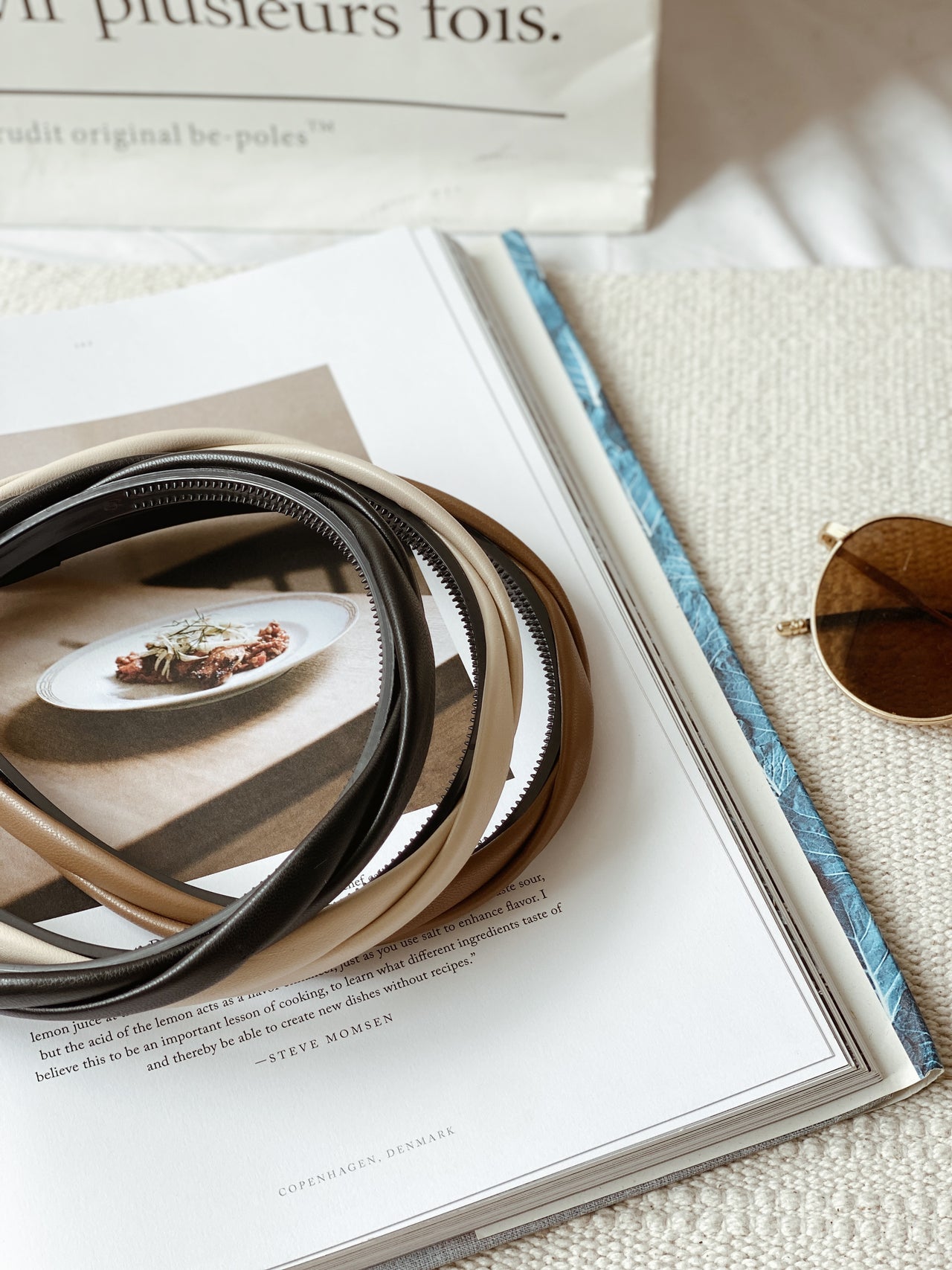 Minimal hairband