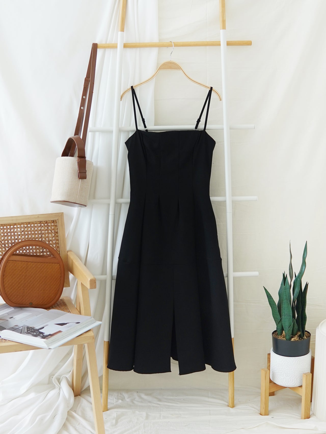 ROSE HEPBURN BLACK DRESS