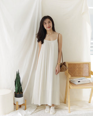 MELISSA PLEAT STRAP DRESS
