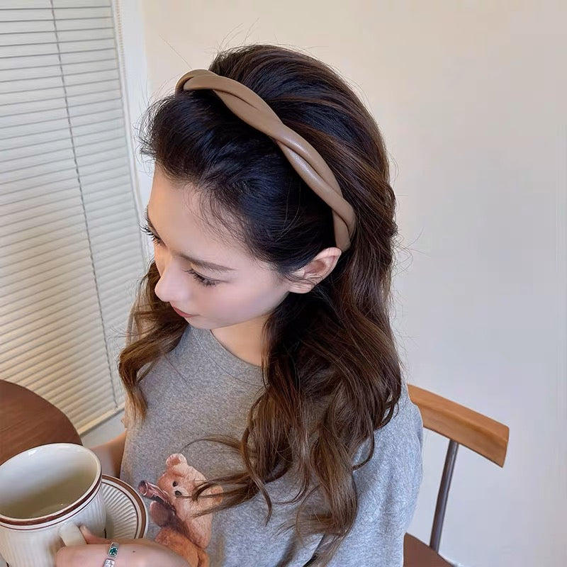 Minimal hairband