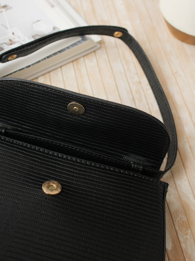 HER FRANCE LEATHER BAG - LovelyMadness Clothing Malaysia